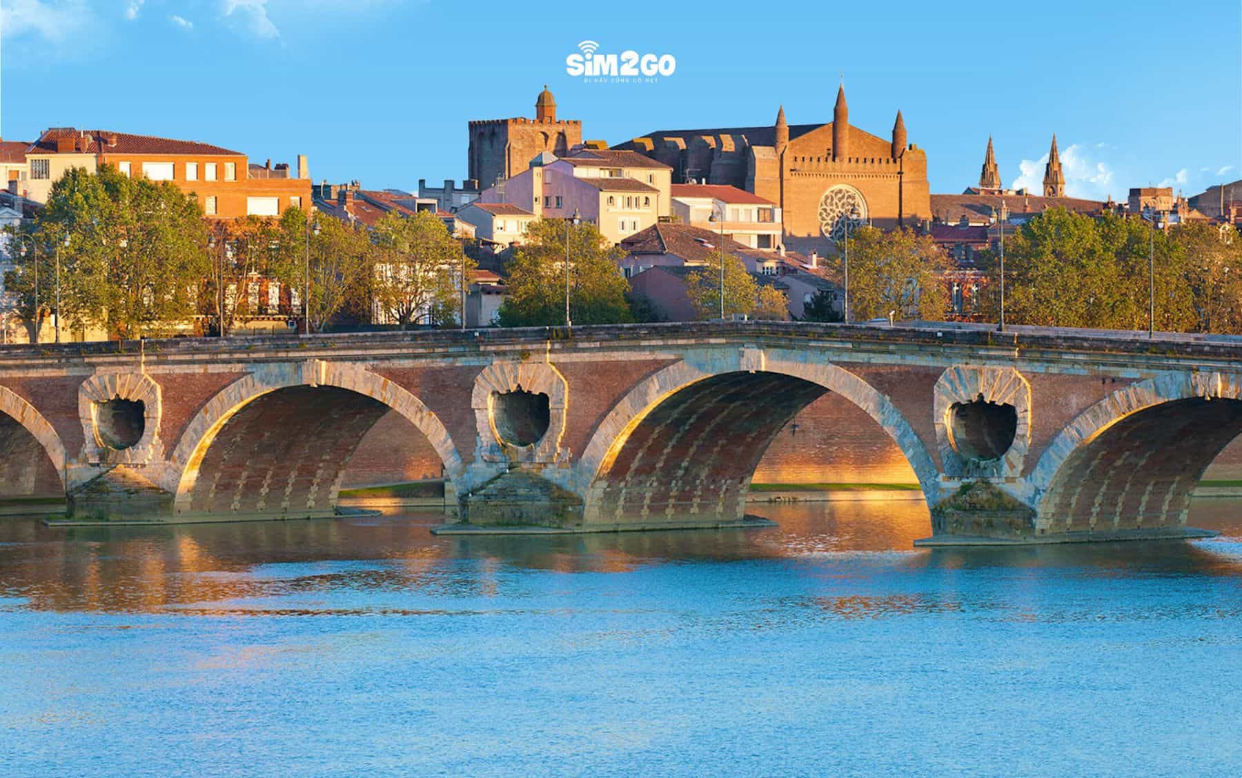 dong-song-tho-mong-thu-hai-o-phap-phia-tren-la-cay-cau-pont-neuf