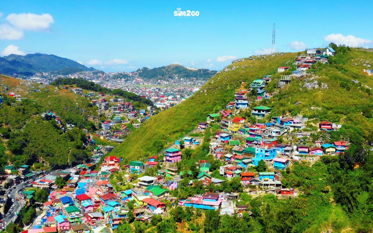 La-mot-thi-tran-mien-nui-voi-nhieu-truong-dai-hoc-va-khu-nghi-duong