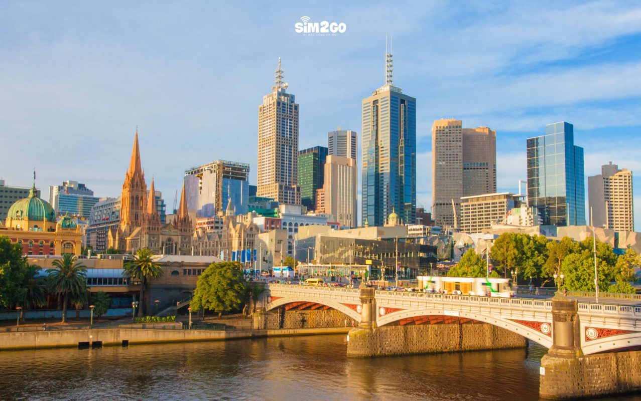 thanh-pho-trung-bay-nhieu-tac-pham-nghe-thuat-uc-va-ban-dia