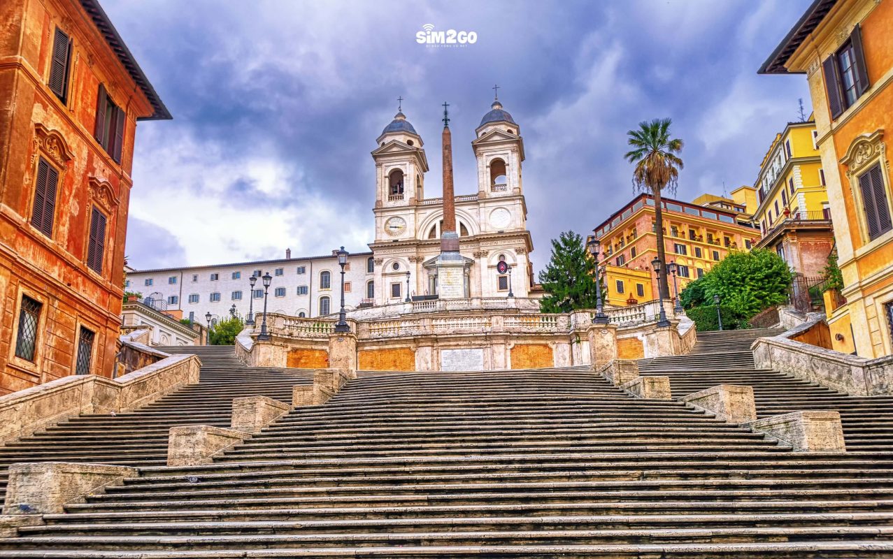 Dia-diem-thuong-dong-du-khach-ghe-tham-bac-nhat-tai-Rome