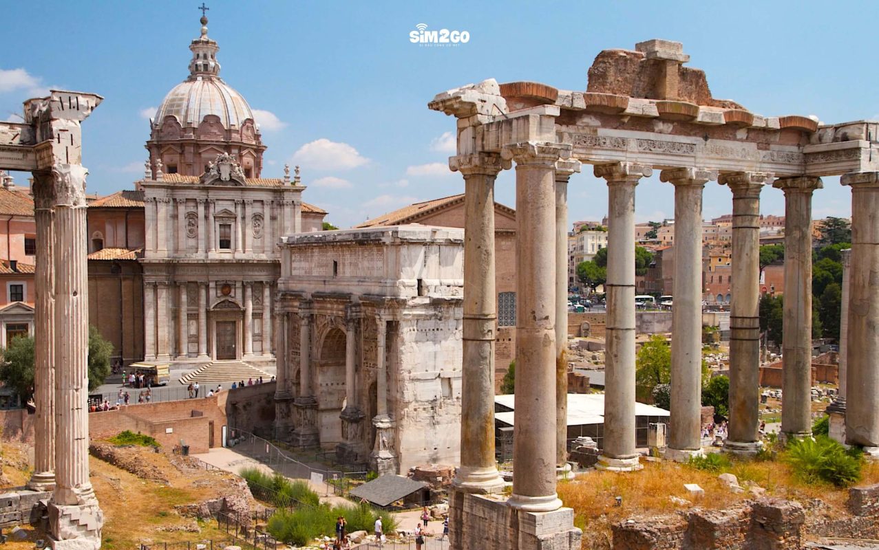 Khu-vuc-rong-lon-chua-day-tan-tich-cac-den-tho-va-cong-trinh-kien-truc