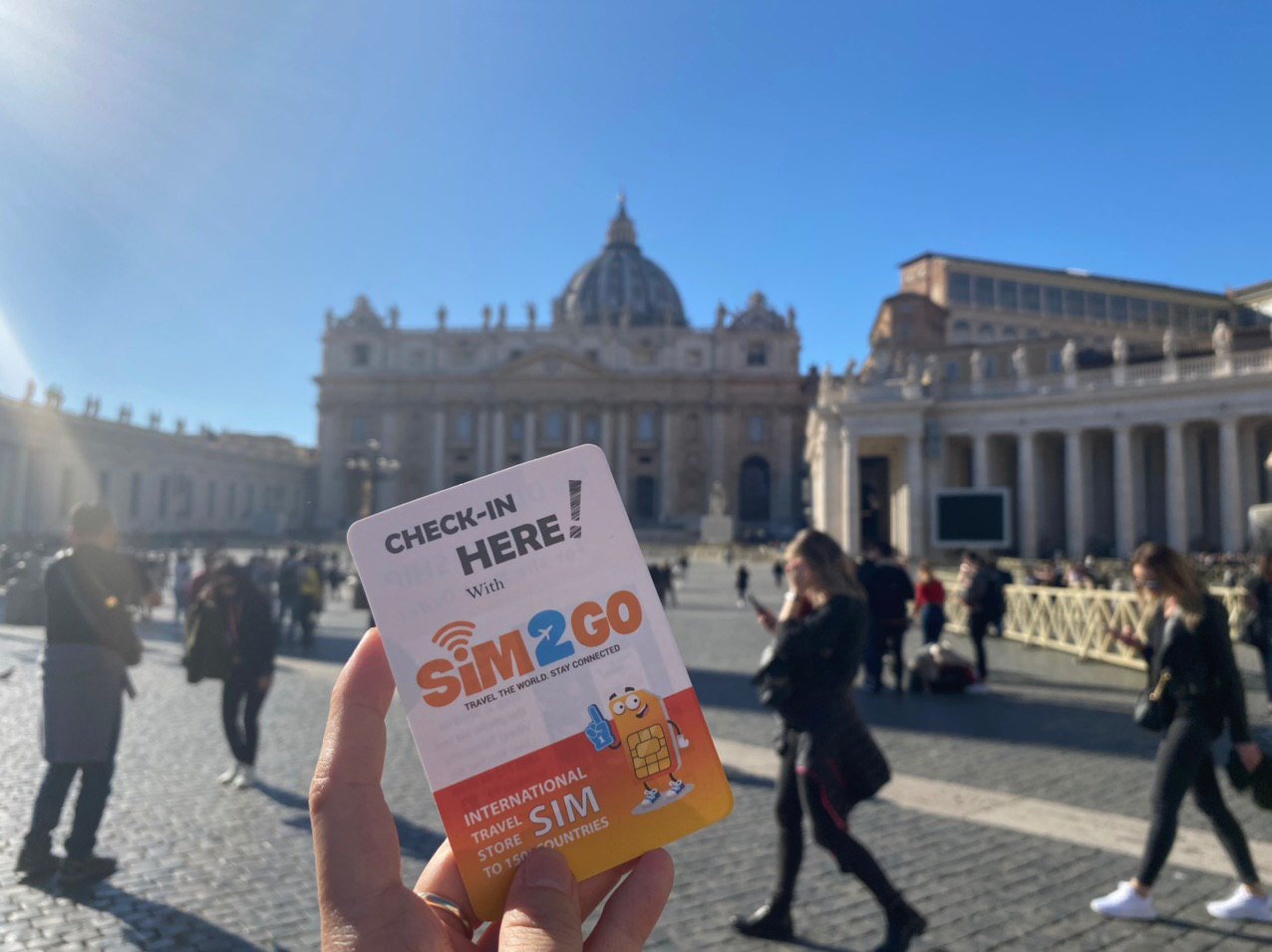 Khách hàng SIM2GO check-in tại quảng trường Thánh Peter ở Vatican